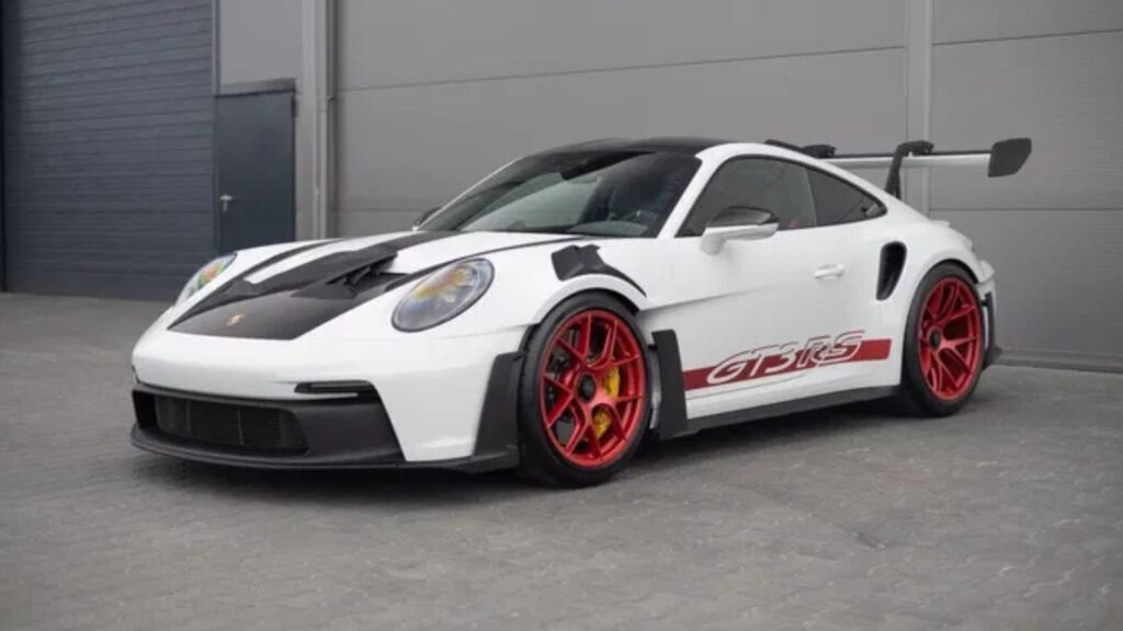 Porsche Paint Service Dubai