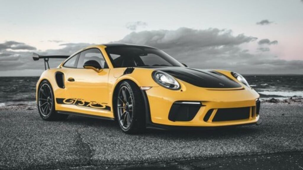 Porsche Tyre Replacement Dubai